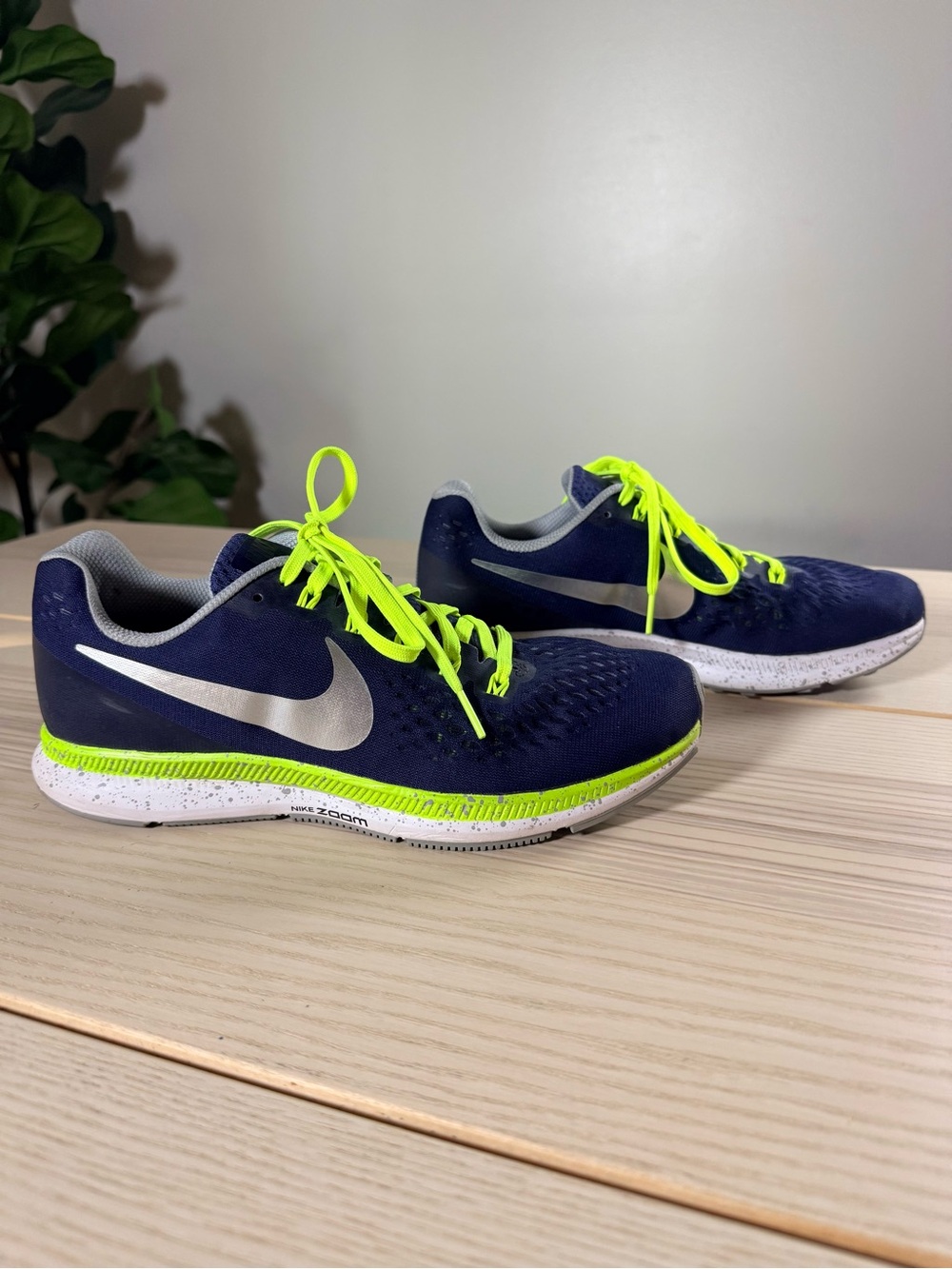Nike Air Zoom Pegasus 33 ID Custom Blue Neon Volt Sz 9 Running Shoes - Picture 2 of 7